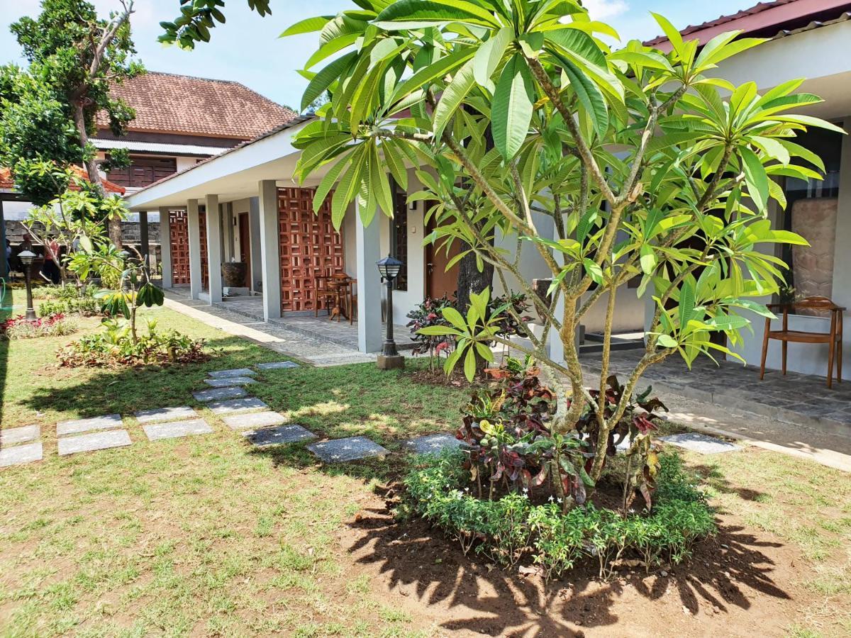 Sanur Agung Suite Экстерьер фото